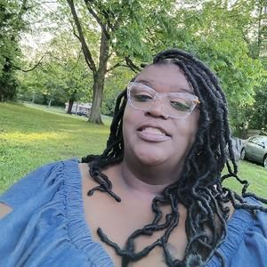 Meet your Posher, Alythia